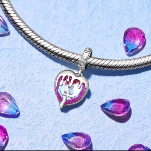 Sterling Silver transparent glass dripping melting heart charm - Picture 6 of 9